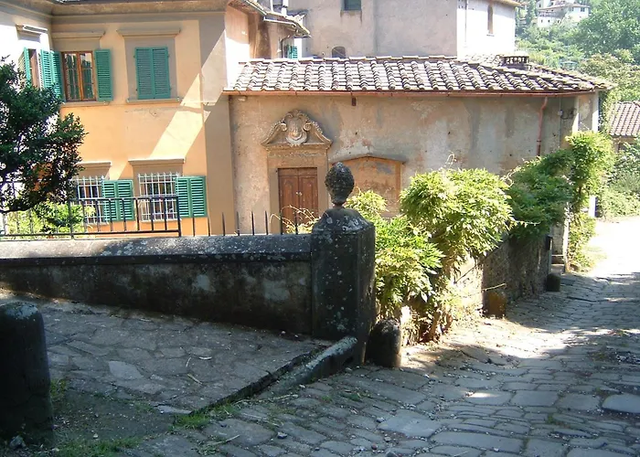 Borgo Ponte Dell\'Asse